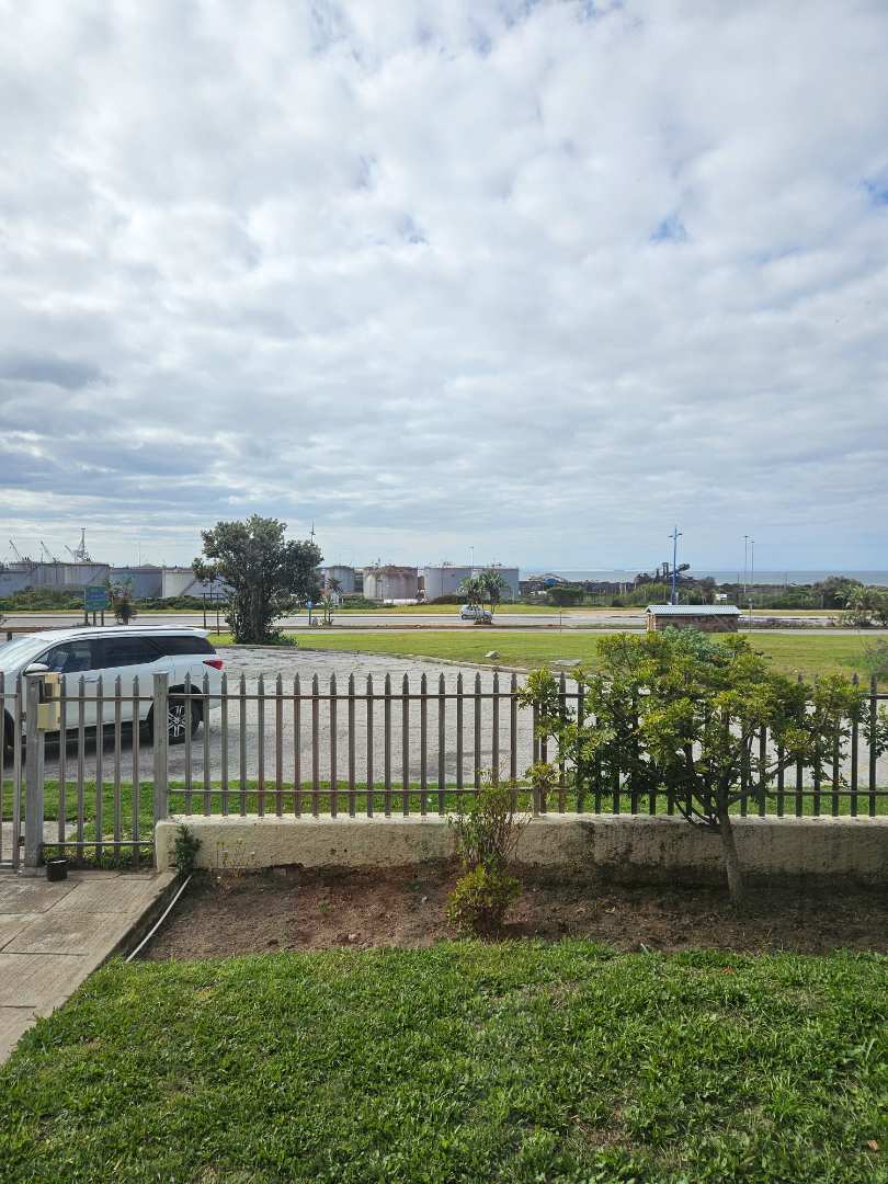 To Let 2 Bedroom Property for Rent in Humewood Eastern Cape